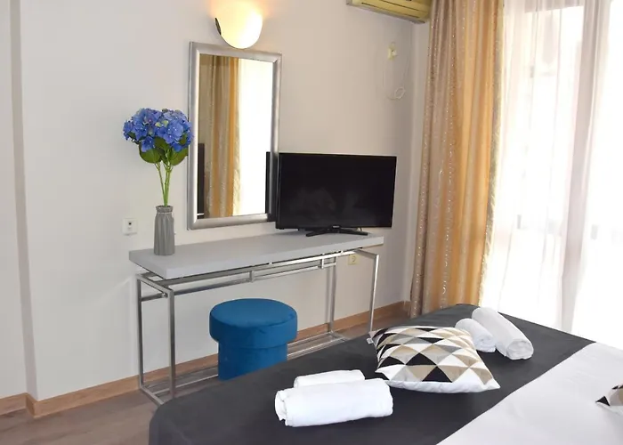 Primavera 2 Aparthotel